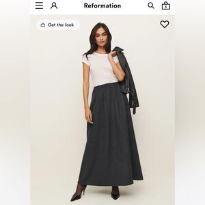 NWT! Reformation Lucy skirt in charcoal wool, size 4.